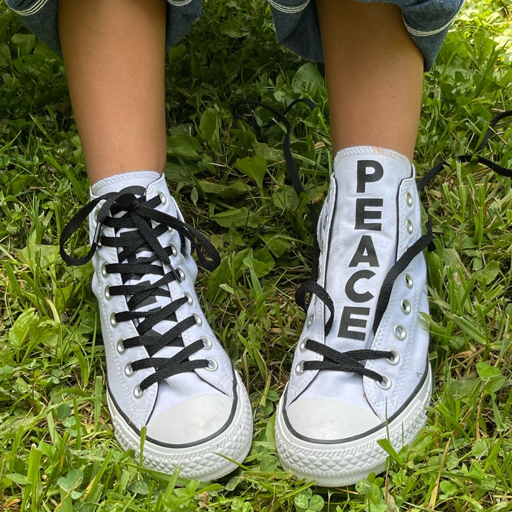 Converse Chuck Taylor All Star SEEK PEACE, Pre-Owned W-8.5 M-6.5 - Picture 3 of 7